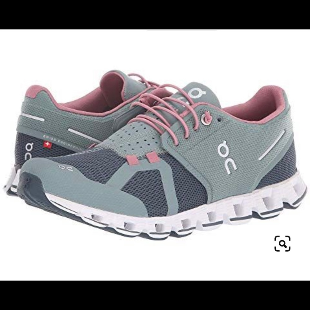 On Cloud 2.0 Running Shoes Women's Size 8.5
